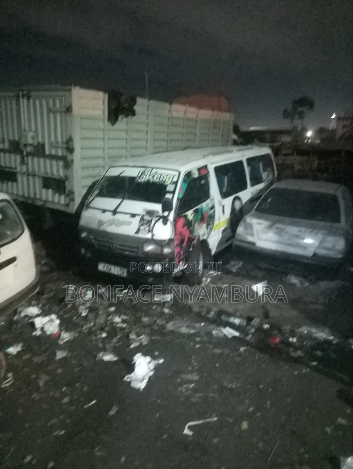 Toyota HiAce 2006 White