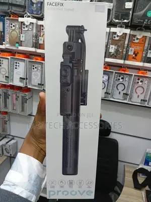The Proove Facefix Ai Smart Tracking Selfie Stick Tripod - Black