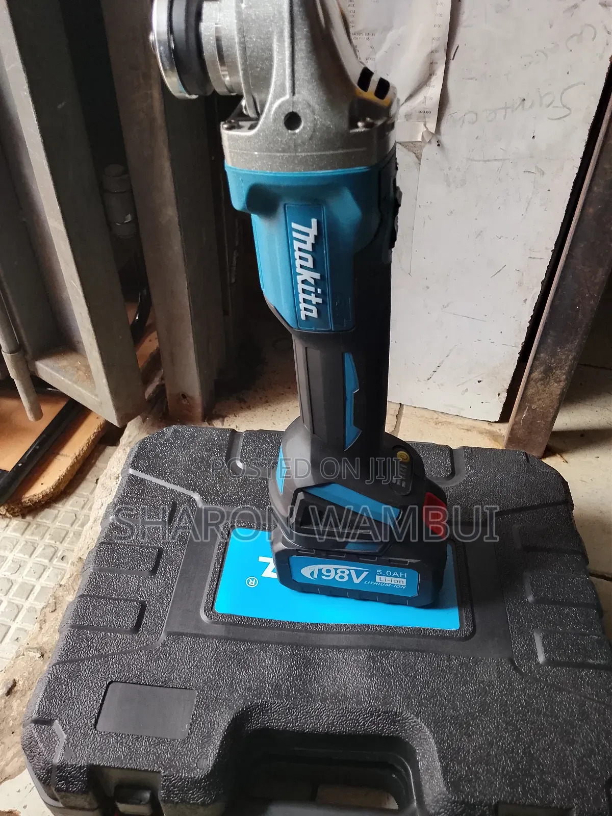 New Makita Cordless Grinder/ 198v Makita Cordless Grinder