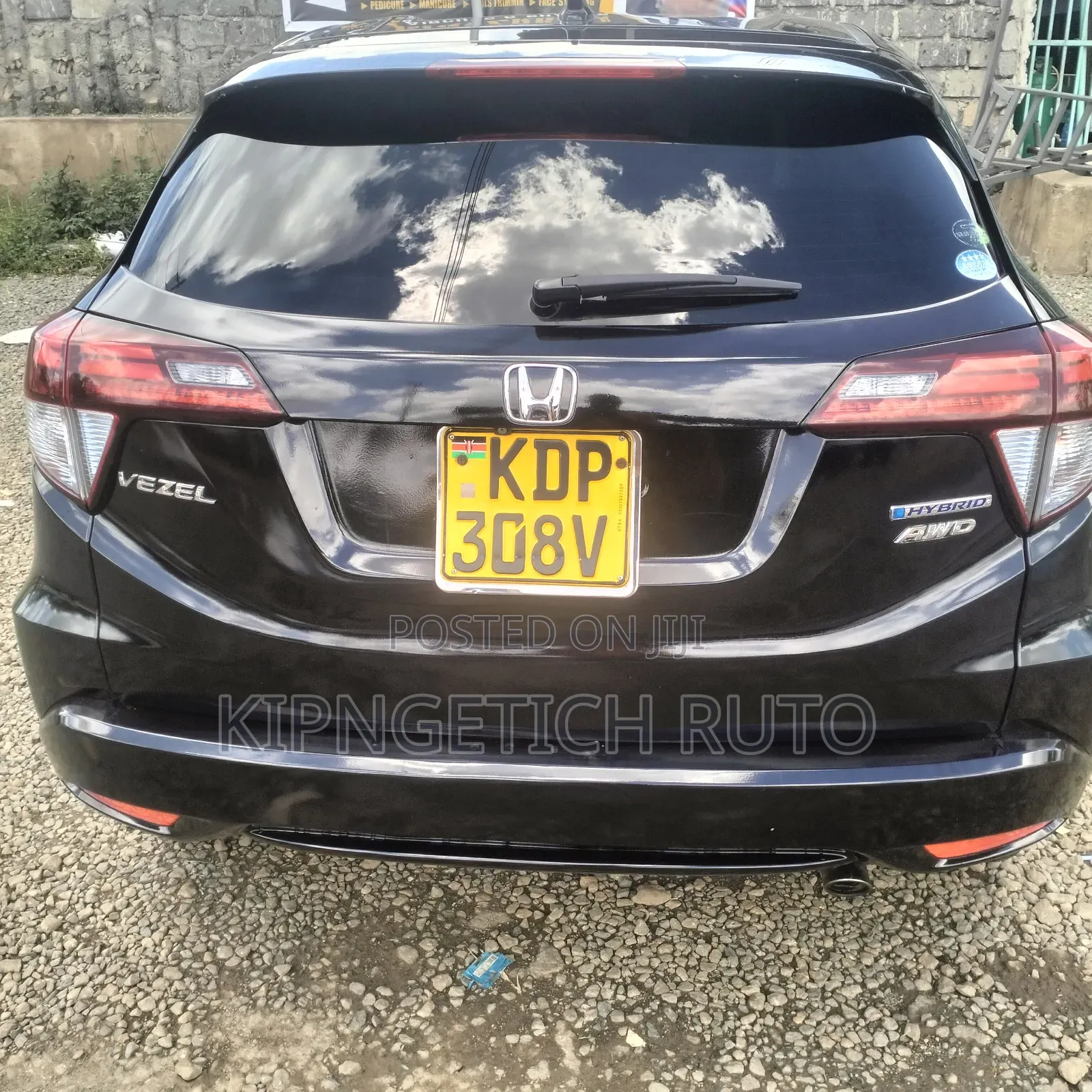 Honda Vezel 1.5 Hybrid 4WD 2017 Black
