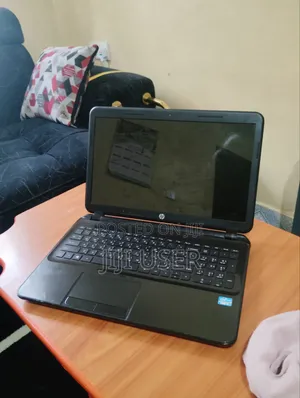 Laptop HP 14-ep0063 2GB Intel Pentium SSD 160GB