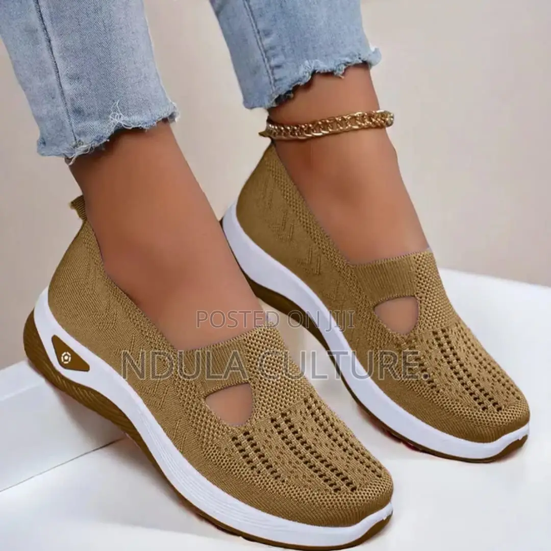 Lightweight Ladies Fashion Mesh Slip-Ons