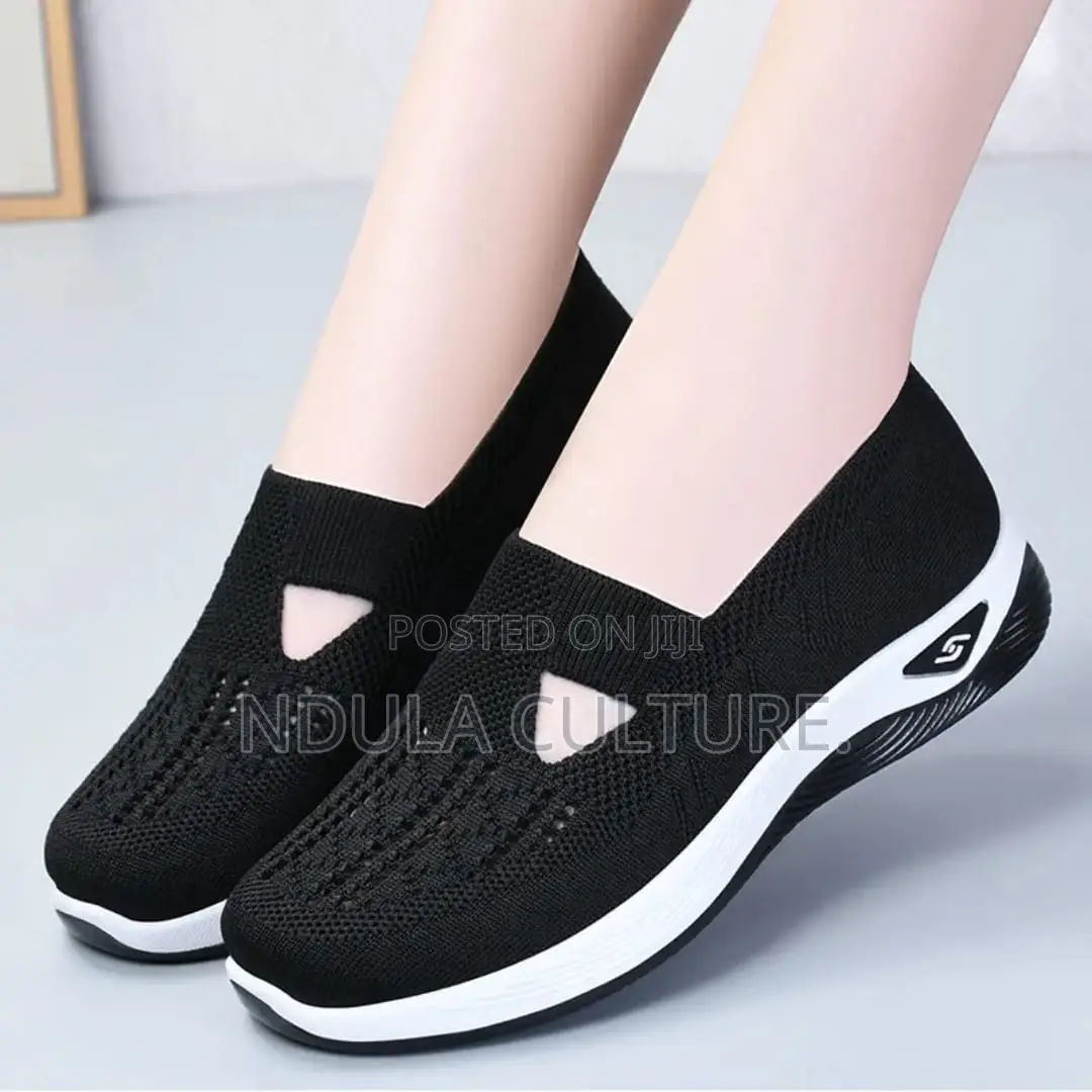 Lightweight Ladies Fashion Mesh Slip-Ons