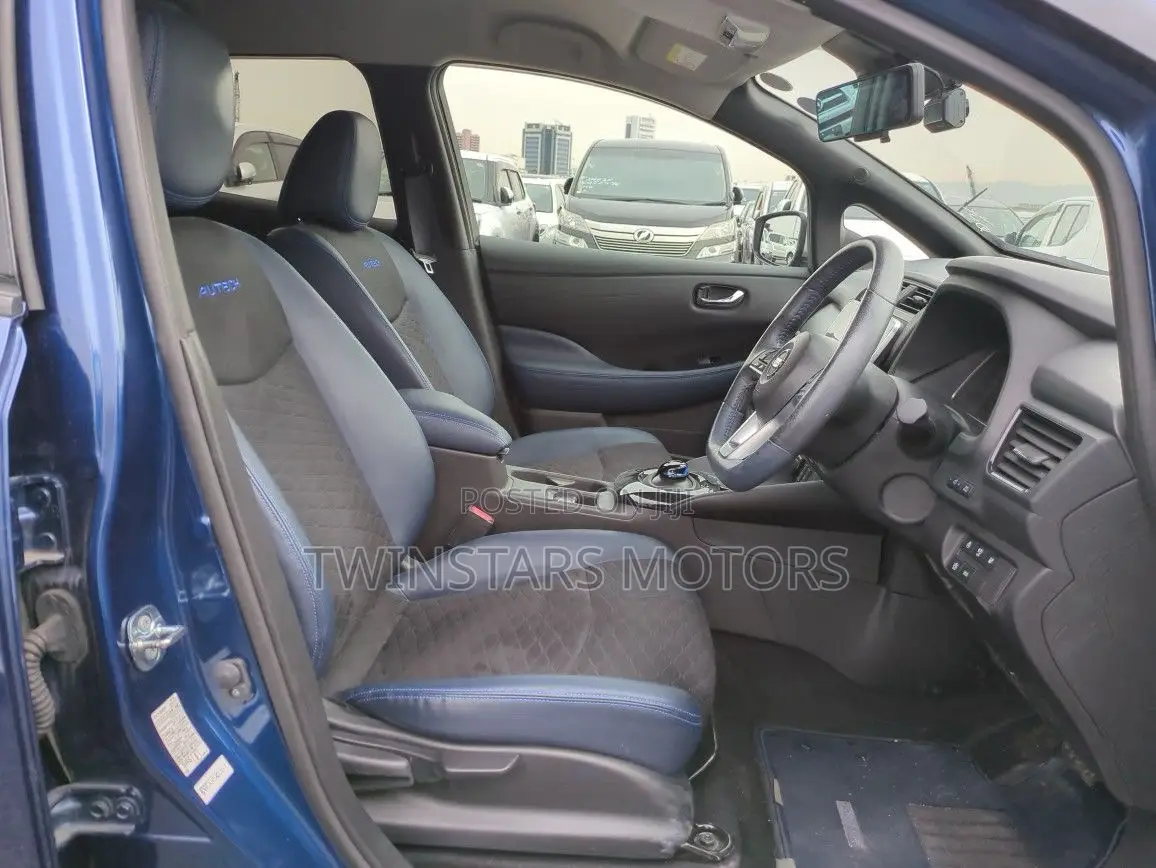 Nissan Leaf SV 2020 Blue