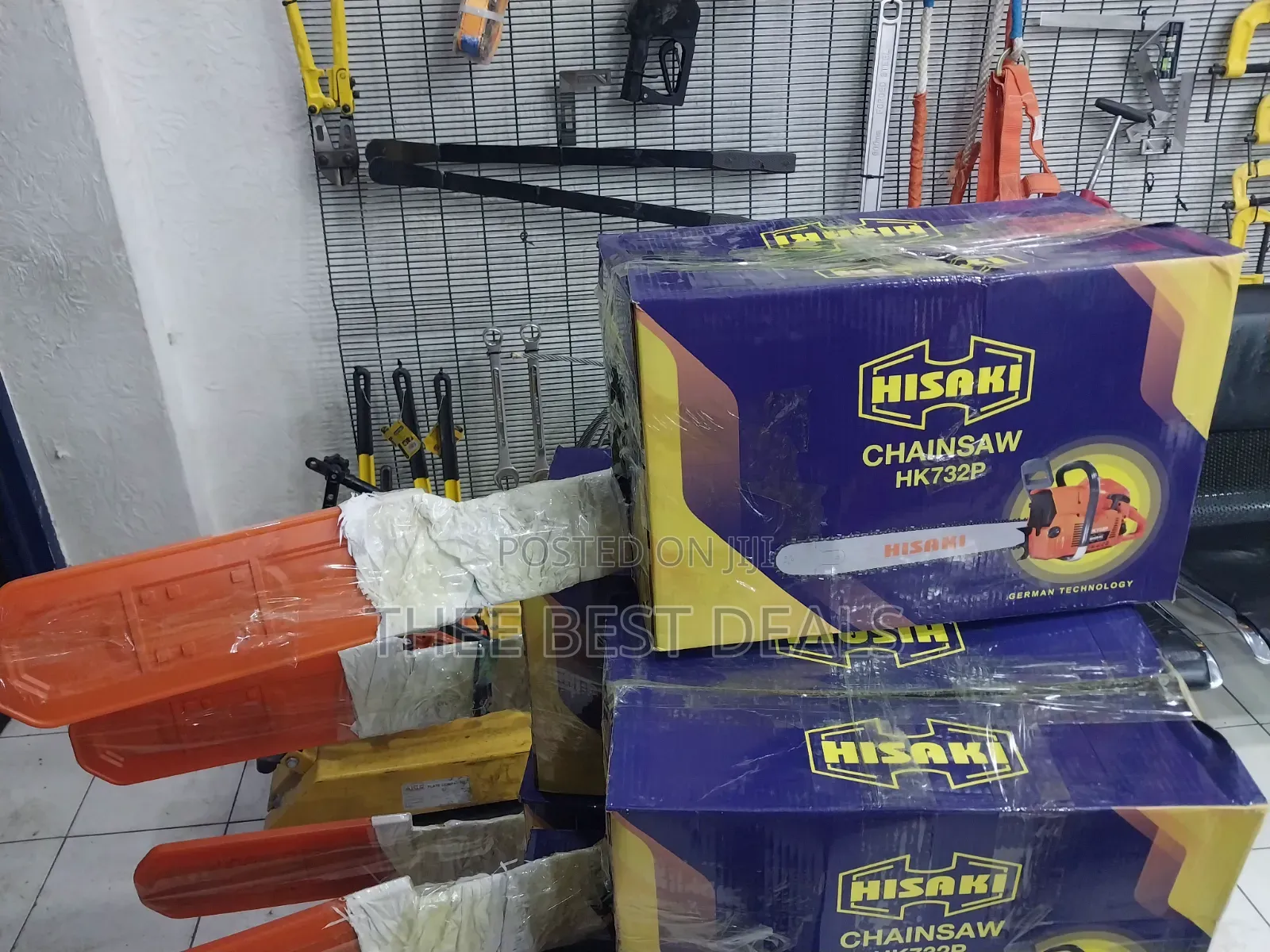 24" Chainsaw (Hisaki)