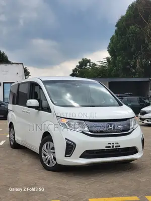 Honda Stepwgn 2017 White