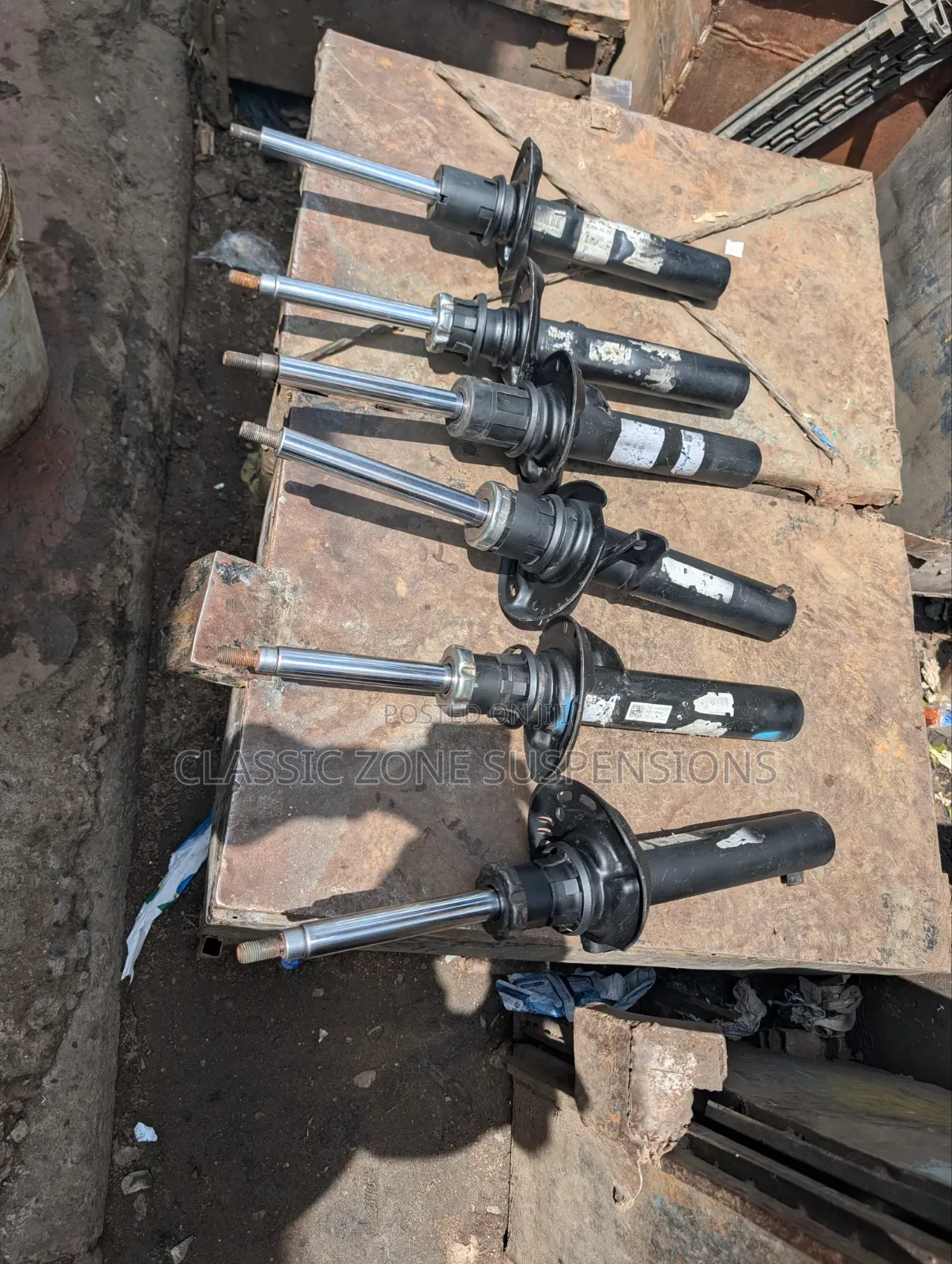 Volkswagen Passat Shocks.
