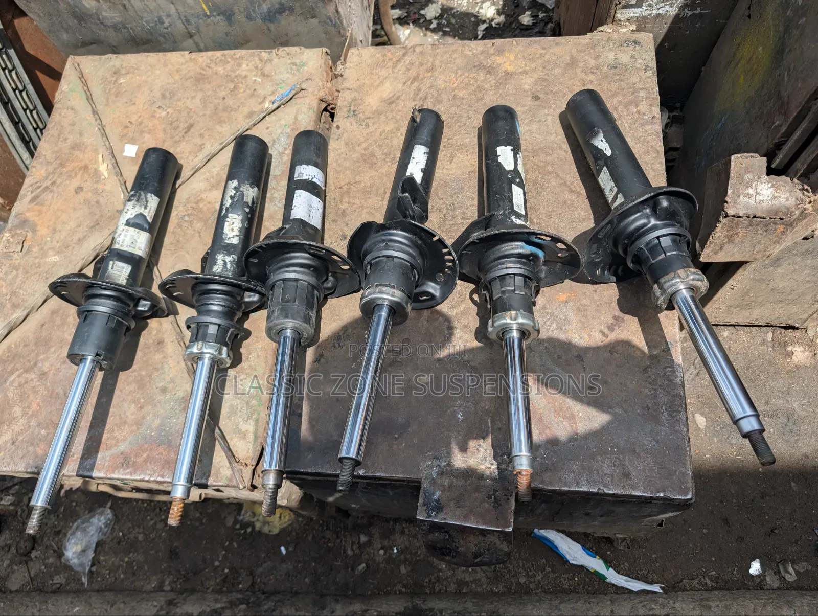 Volkswagen Passat Shocks.