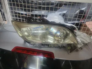 Toyota Vanguard Headlight