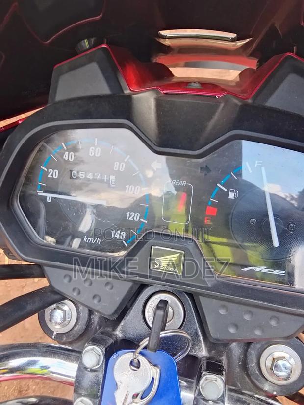 Honda CB 2024 Red - thumbnail 4