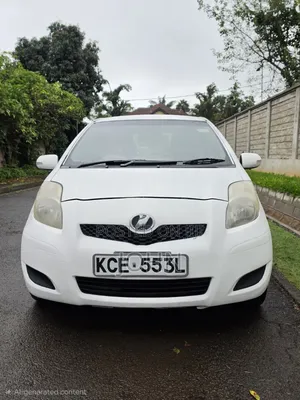 Toyota Vitz 1.3 FWD 5dr 2008 Pearl