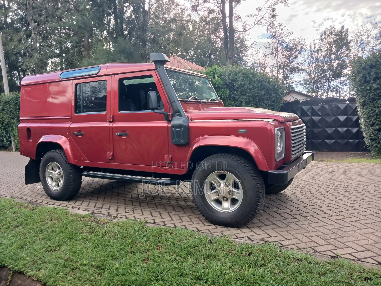 Land Rover Defender 2011 Red