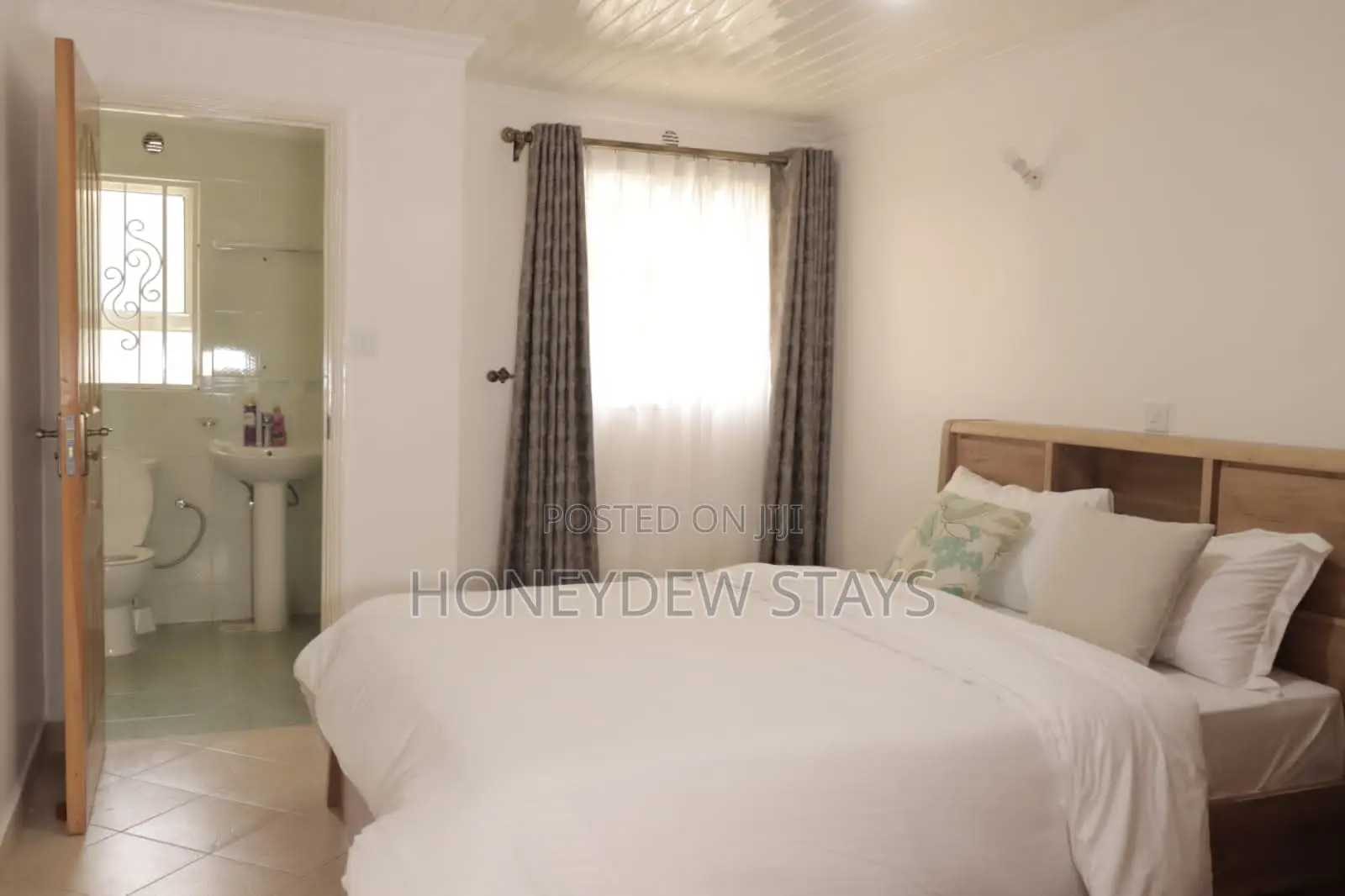 Stylish 5-Bedroom Airbnb Bungalow Near SGR Jkia