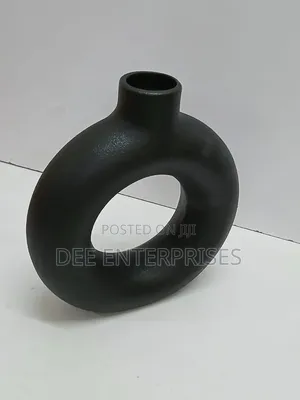 Doughnut-Shape Ceramic Flower Vase
