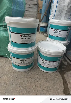 Strong Kalekim Waterplug for Concrete Leaks