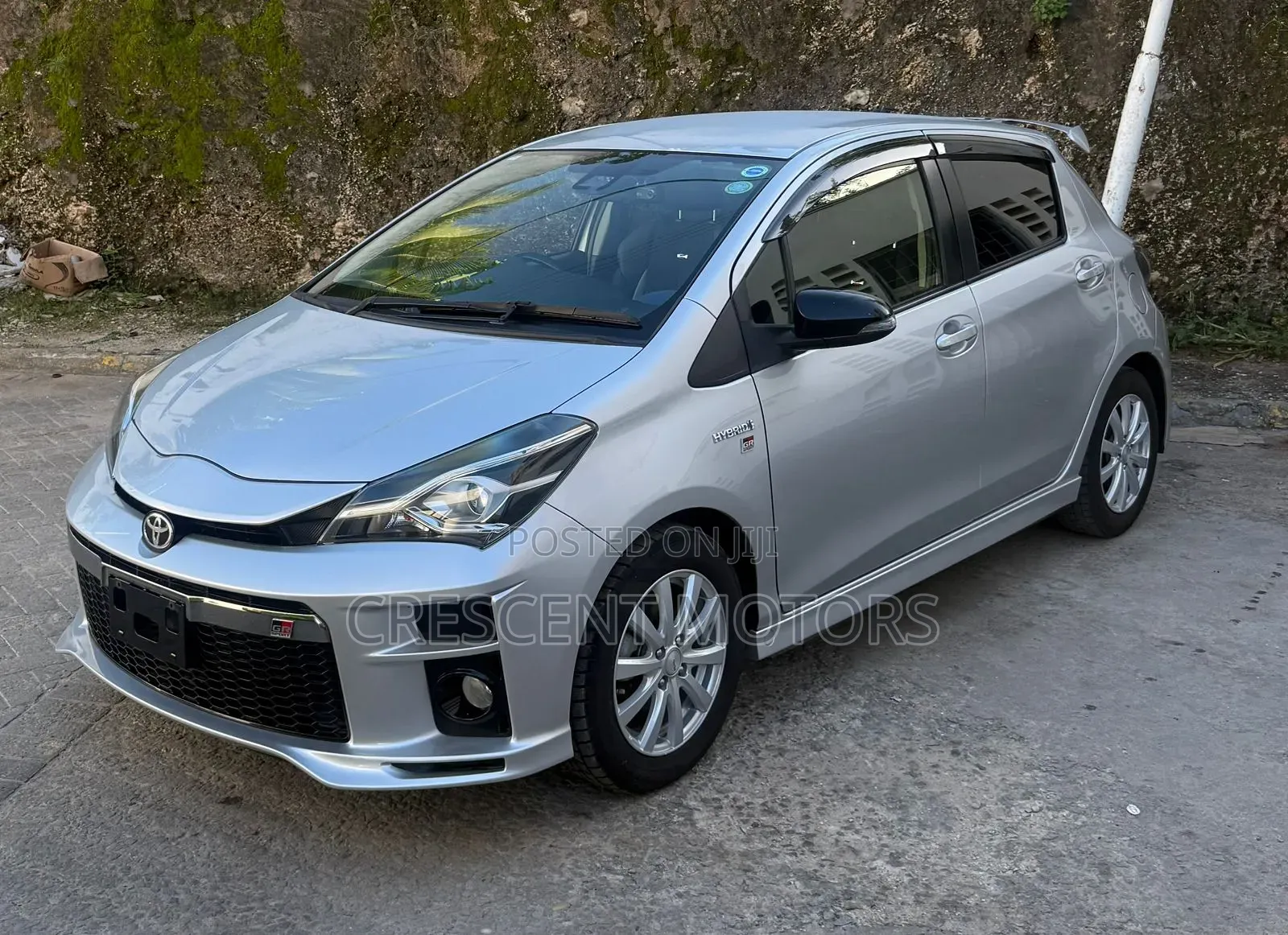 Toyota Vitz 2019 Silver