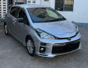 Toyota Vitz 2019 Silver