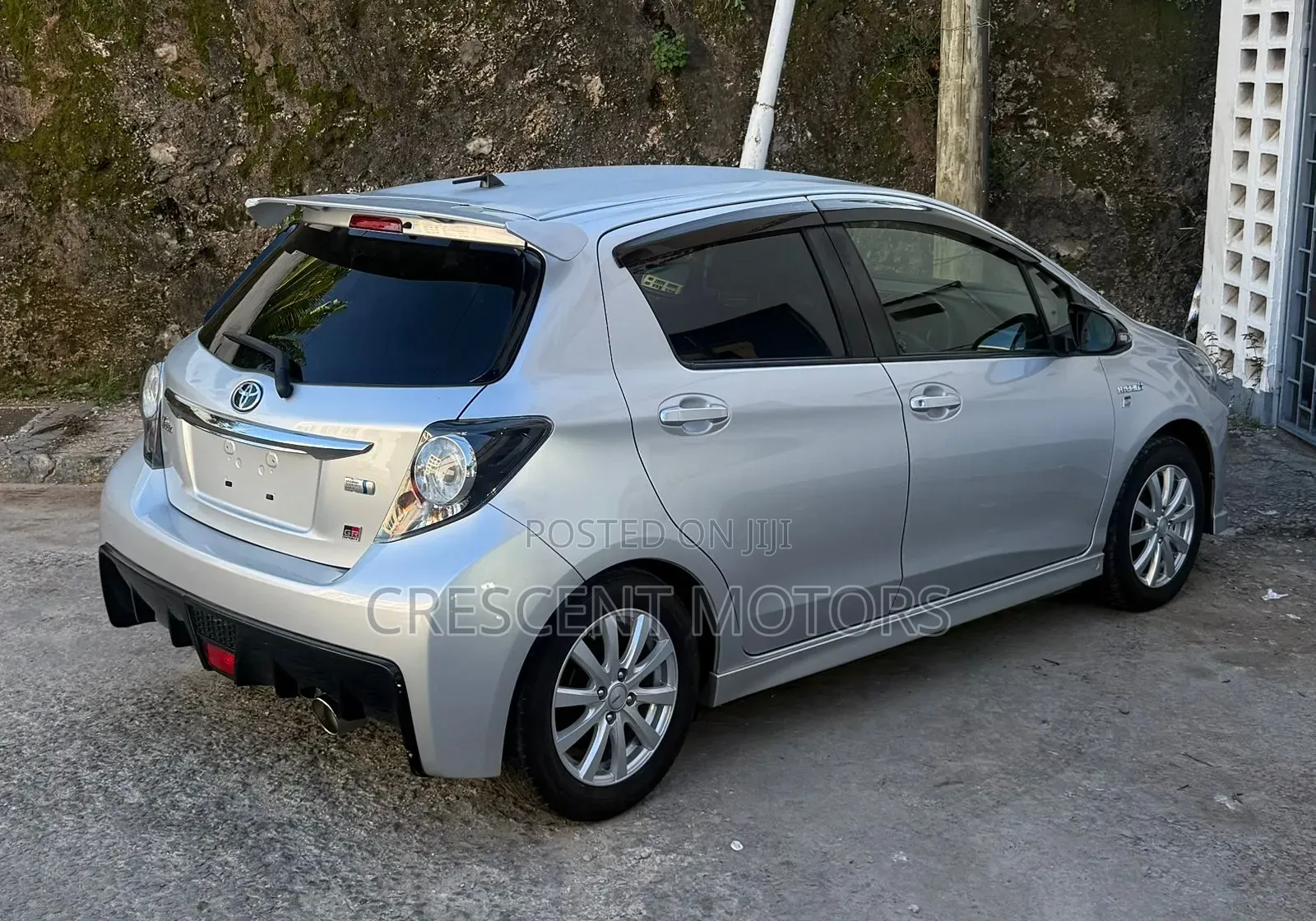 Toyota Vitz 2019 Silver