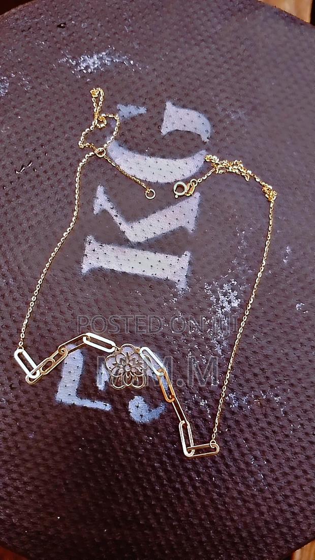Gold Ladies Chain - thumbnail 3