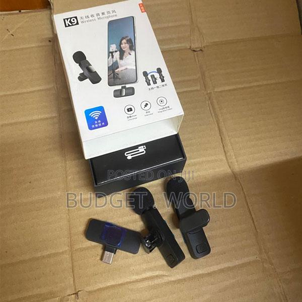 Wireless Audio Recording Microphone With Dual Transmitters