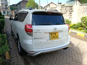Toyota Vanguard 2010 Pearl