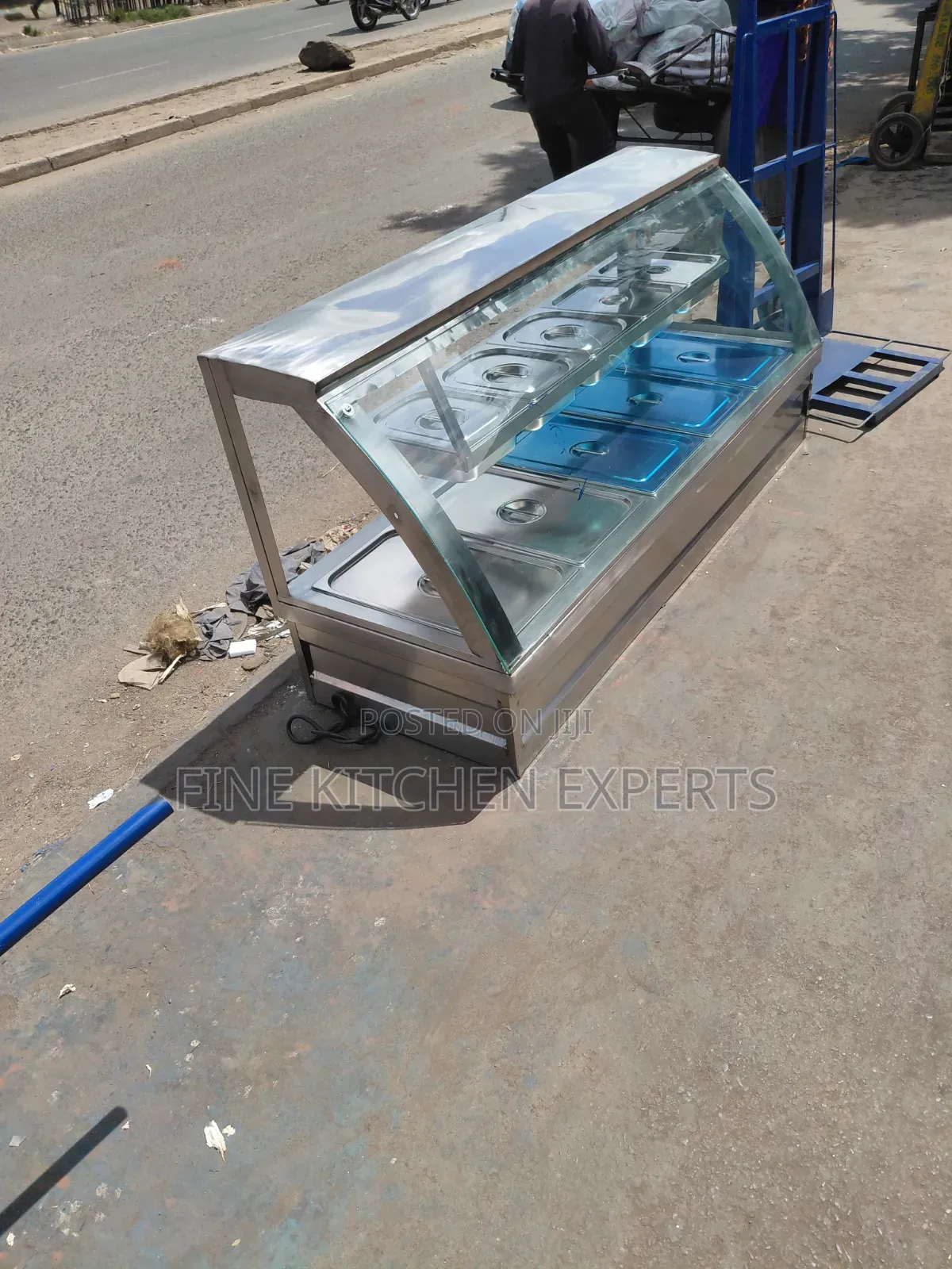 Food Display Without Stand