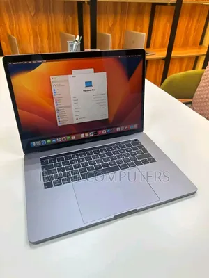 Laptop Apple MacBook Pro 2018 16GB Intel Core i7 SSD 512GB
