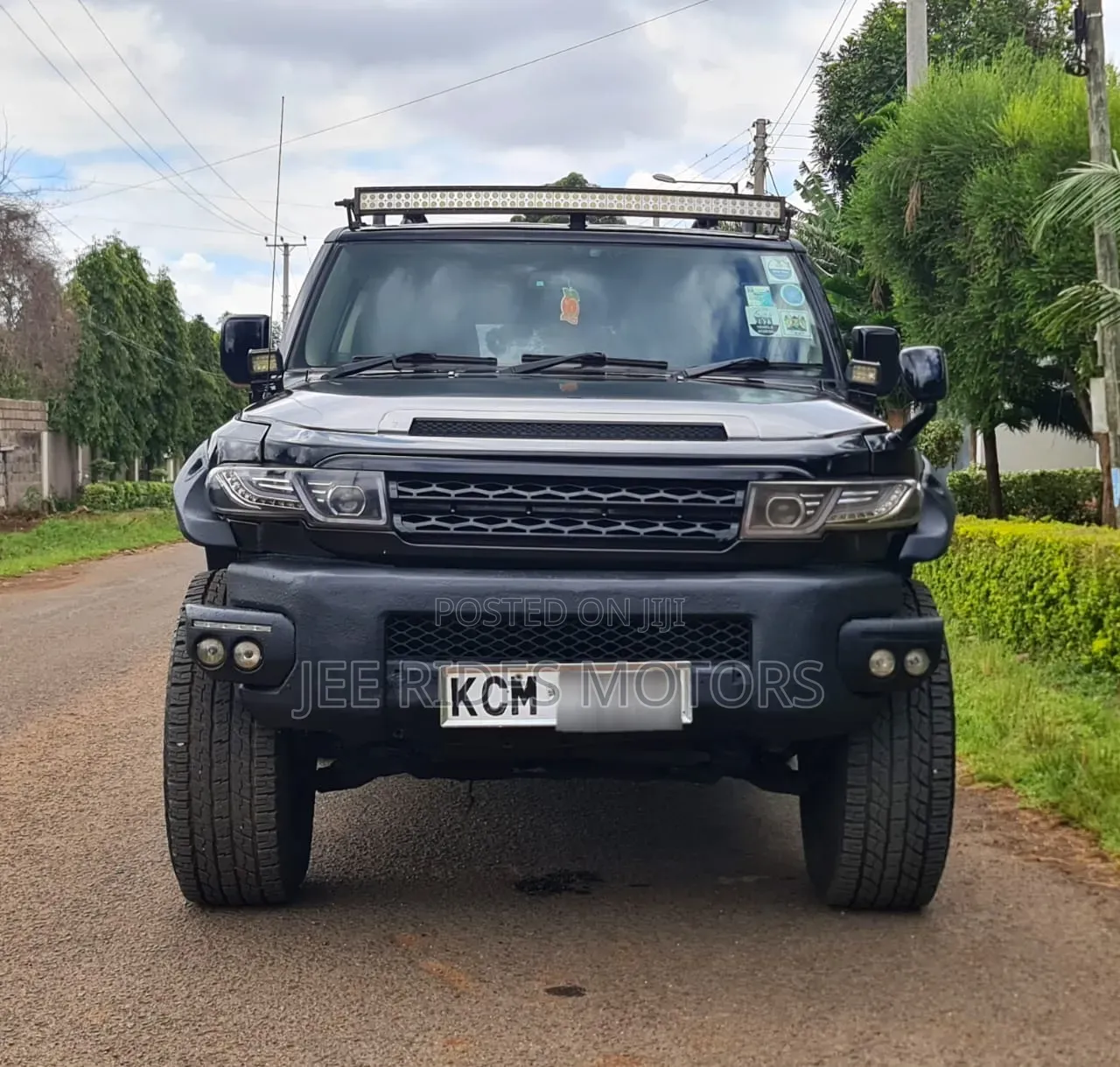 Toyota FJ Cruiser 4x4 Automatic 2012 Black