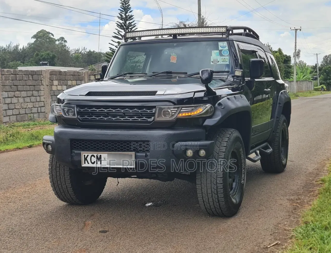 Toyota FJ Cruiser 4x4 Automatic 2012 Black