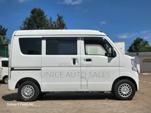 Suzuki Every Wagon 2019 White