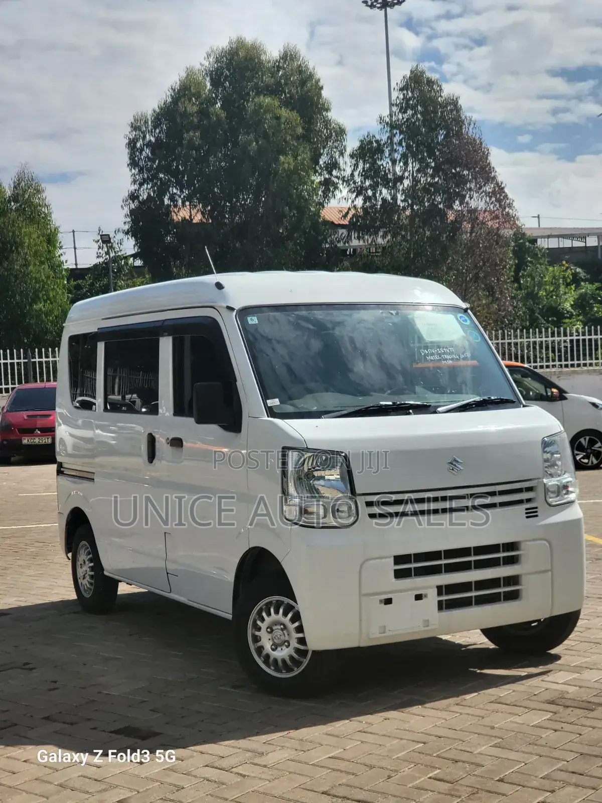 Suzuki Every Wagon 2019 White