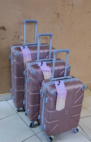 *Price Drop*
3 in 1 Luxurious Fibre Suitcase*
Zipper Closure Frame.