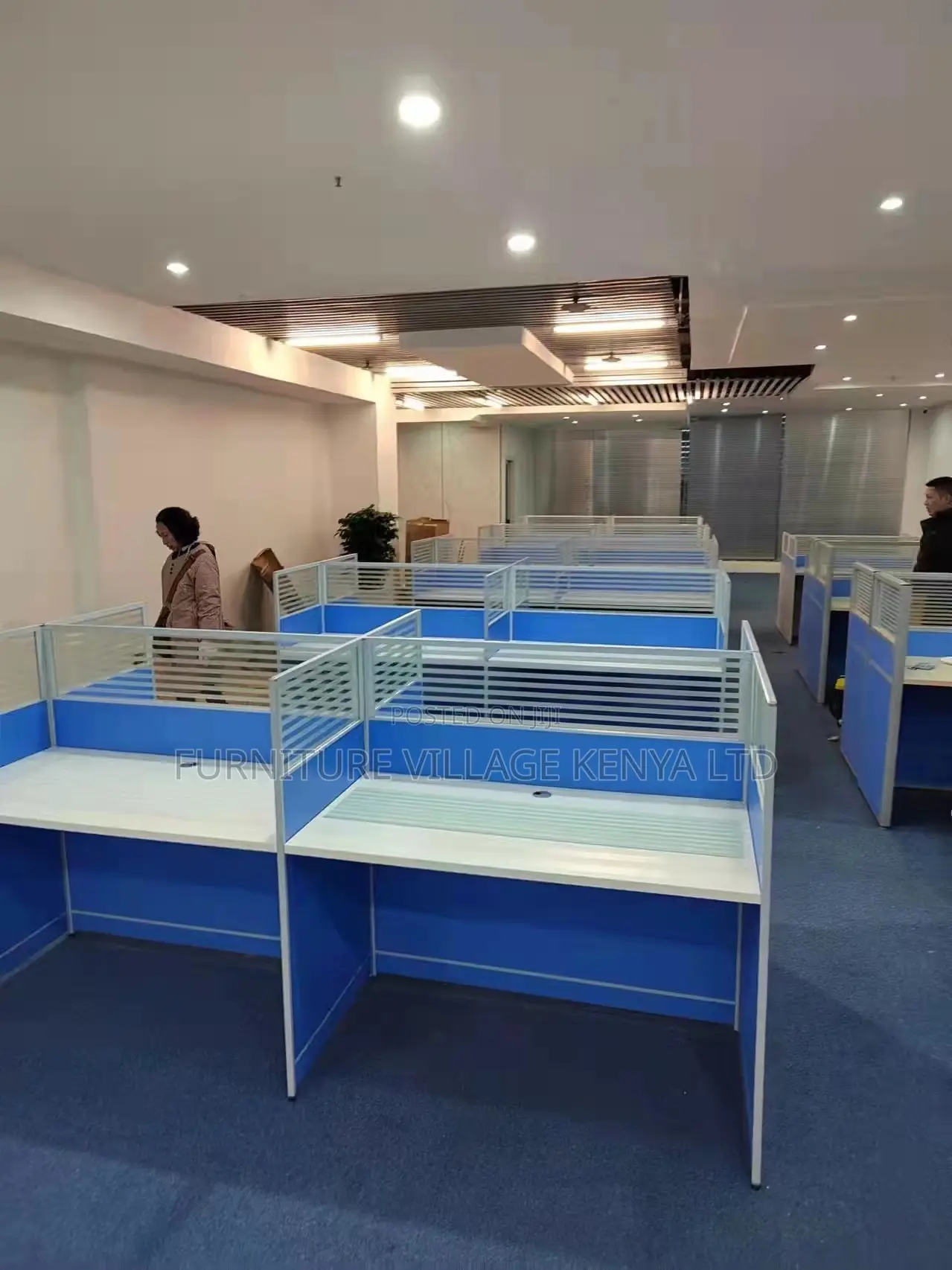 Modern 4-Seater Modular Blue Office Workstation