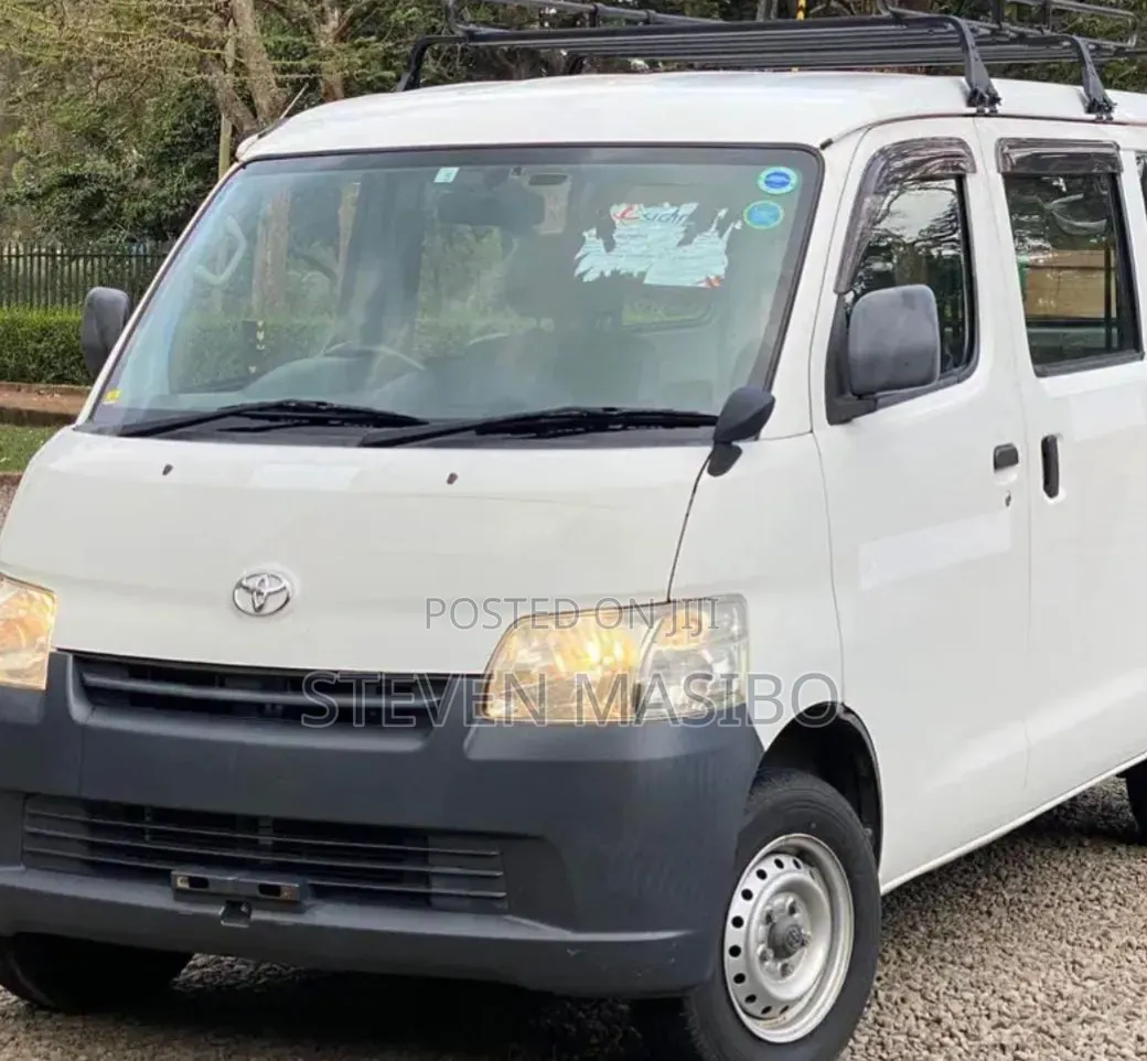 Toyota TownAce 2018 White