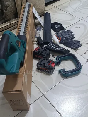 Cordless Makita Hedge Trimmer