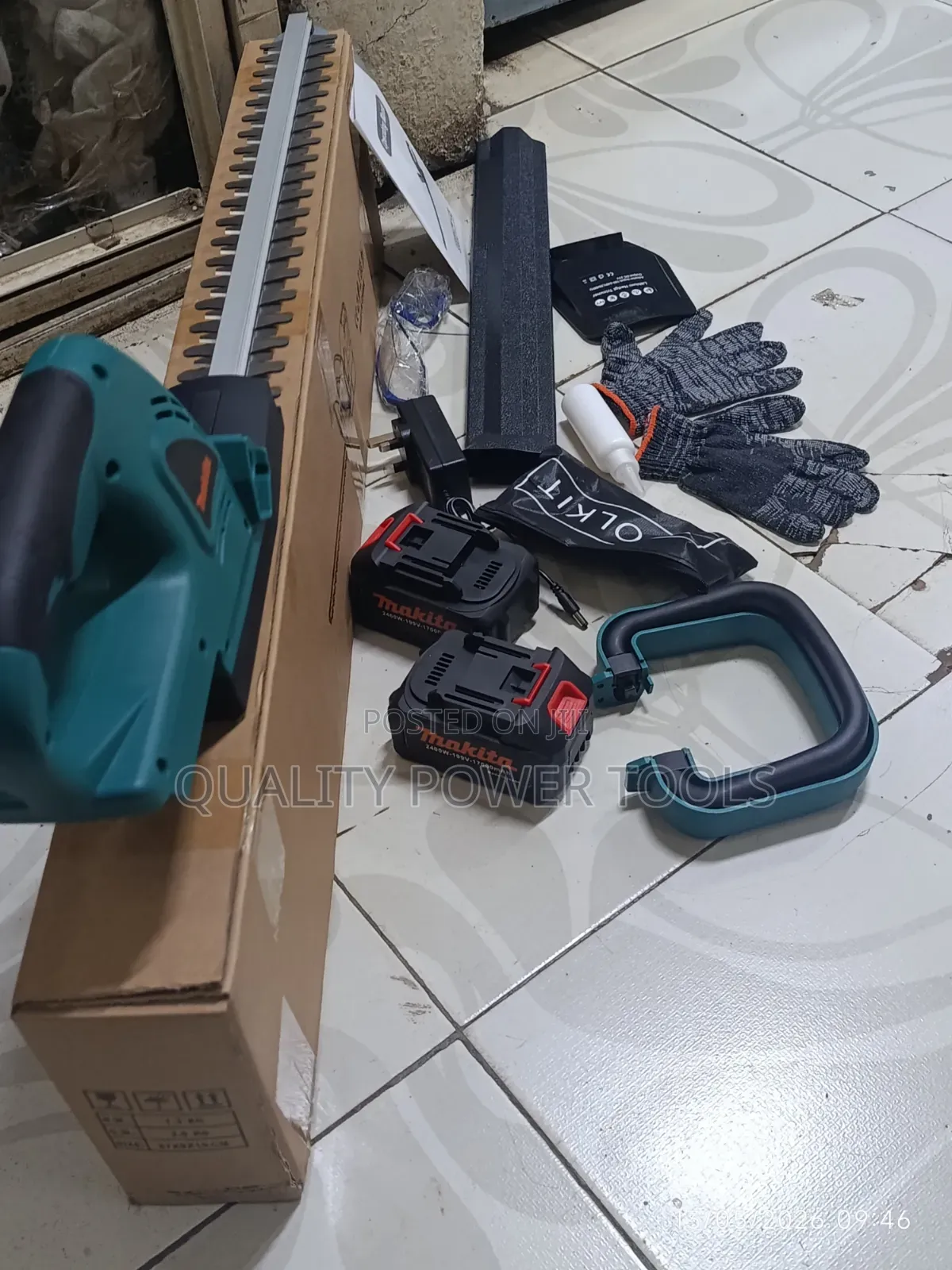 Cordless Makita Hedge Trimmer