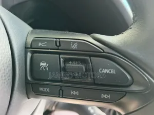 Toyota Yaris Cross 1.5 Hybrid AWD 2020 White