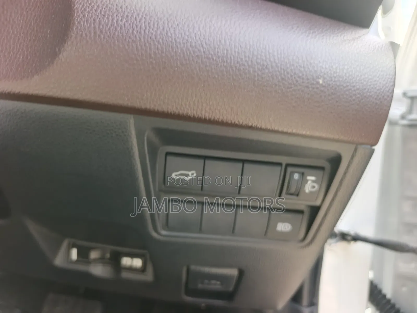 Toyota Yaris Cross 1.5 Hybrid AWD 2020 White