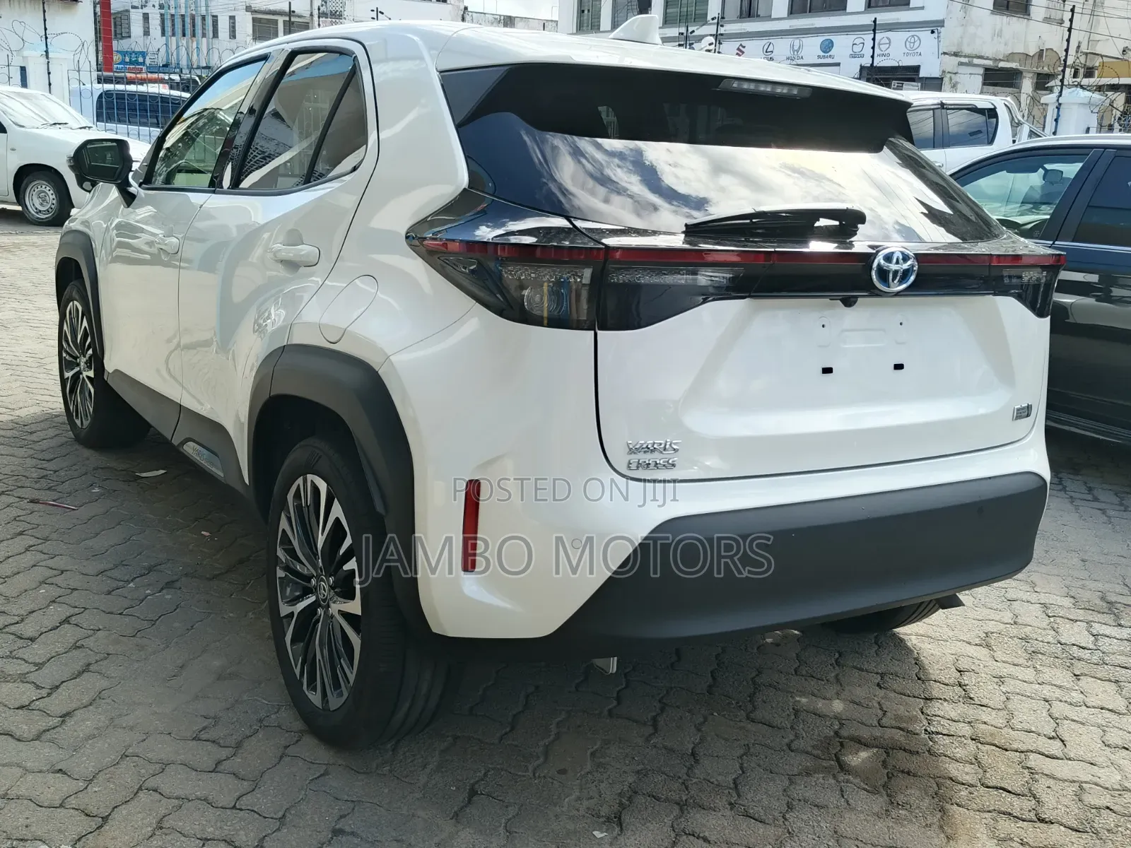 Toyota Yaris Cross 1.5 Hybrid AWD 2020 White
