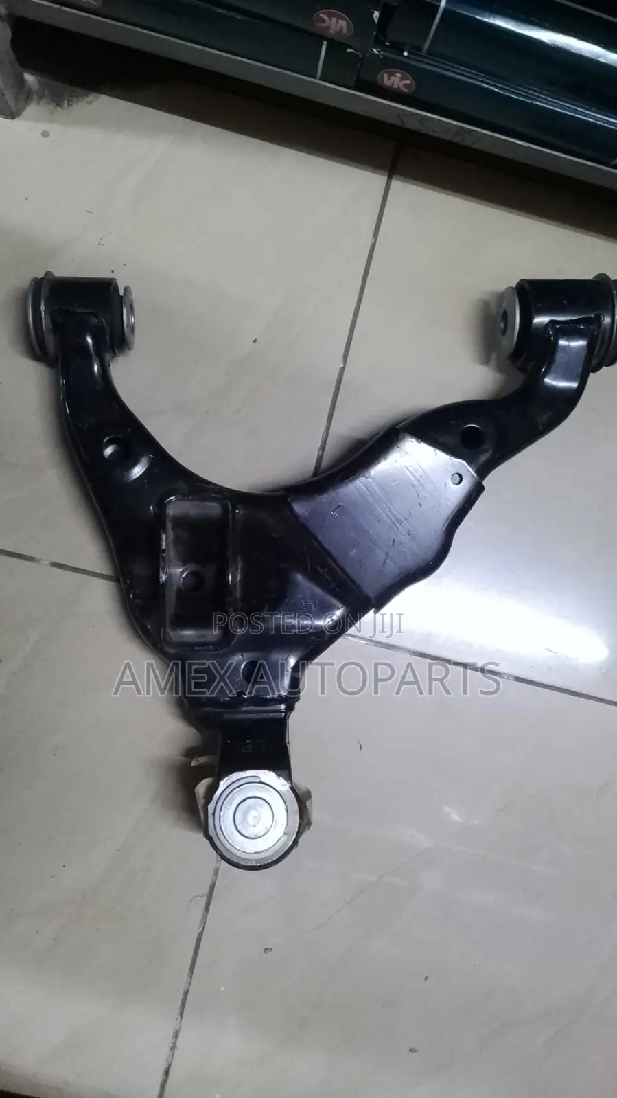 Control Arm Toyota Land Cruiser Prado 150b