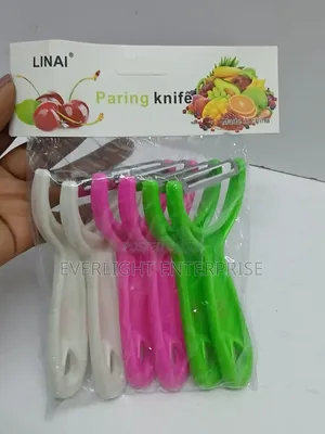 Stainless Steel Peeler With Plastic Handle Available