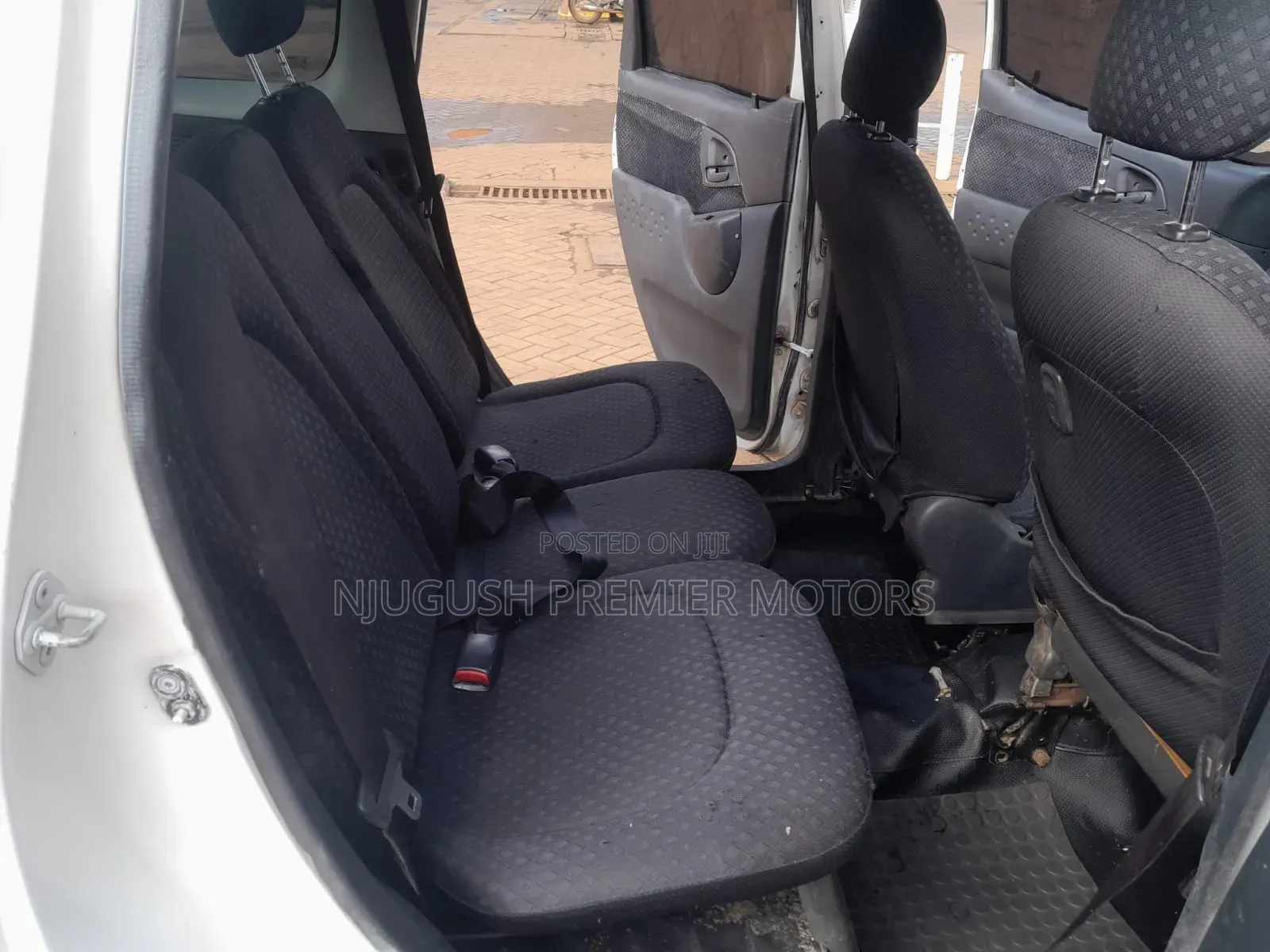Toyota Fun Cargo 2003 White