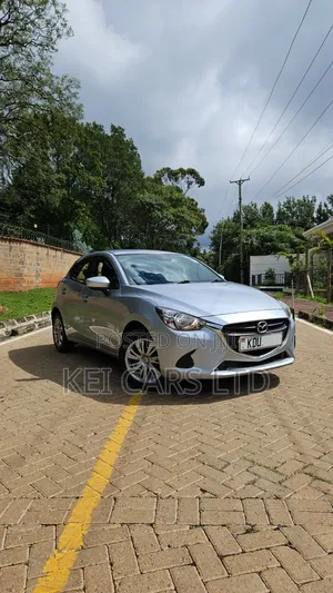 Mazda Demio 2018 Silver