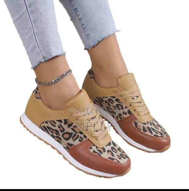 Trendy Animal Print Platform Sneakers - thumbnail 2