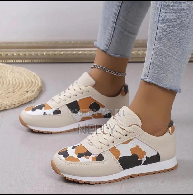 Trendy Animal Print Platform Sneakers - thumbnail 3