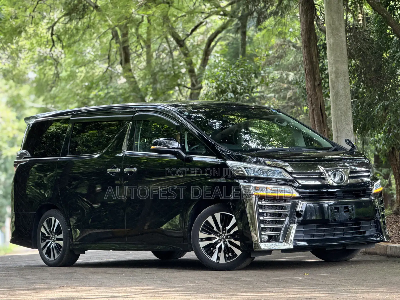 Toyota Vellfire 2019 Black