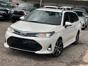 Toyota Corolla Fielder 1.5 Petrol FWD 2019 Pearl
