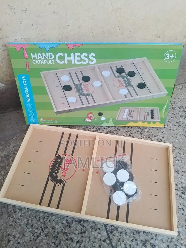 Hand Catapult Chess Strategy Game for Kids Big Football Toy Ball -Km