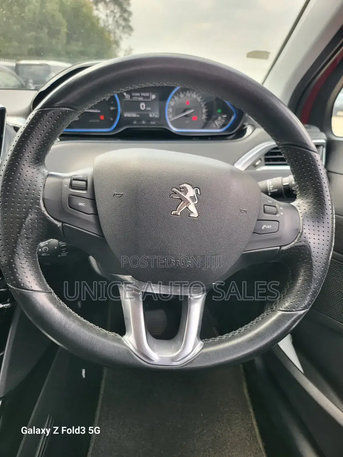 Peugeot 2008 1.2 PureTech (130 Hp) 2017 Red