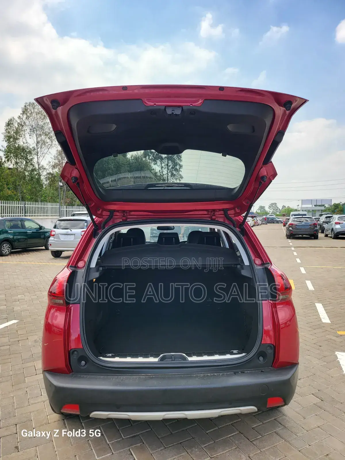 Peugeot 2008 1.2 PureTech (130 Hp) 2017 Red
